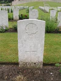 Etaples Military Cemetery - Cook, G A